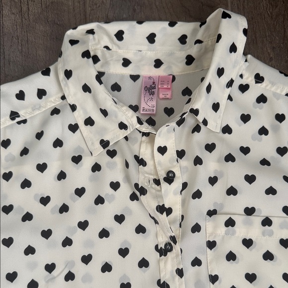 Shirt - Picture 1 of 7